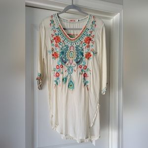 NWOT Johnny Was Embroidered Tunic Size Small
